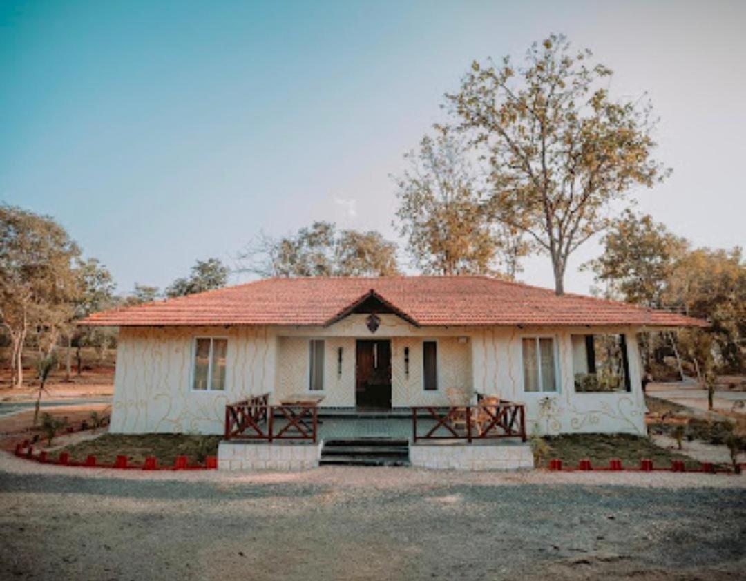 Palash The Jungle Resort Gondia 外观 照片